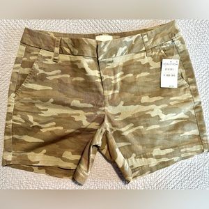 Camo Shorts C•A•S•L•O•N Brand, NWT